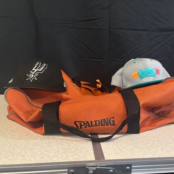 Spalding NBA Spurs Basketball Leather Duffle Bag with 2 spurs hat combo